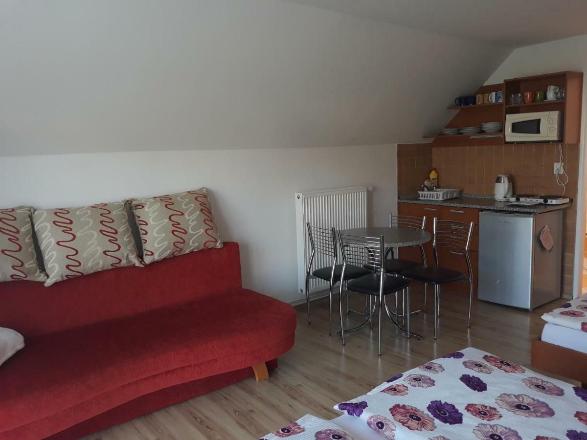 Liptovský Mikuláš Apartmany Boss מראה חיצוני תמונה