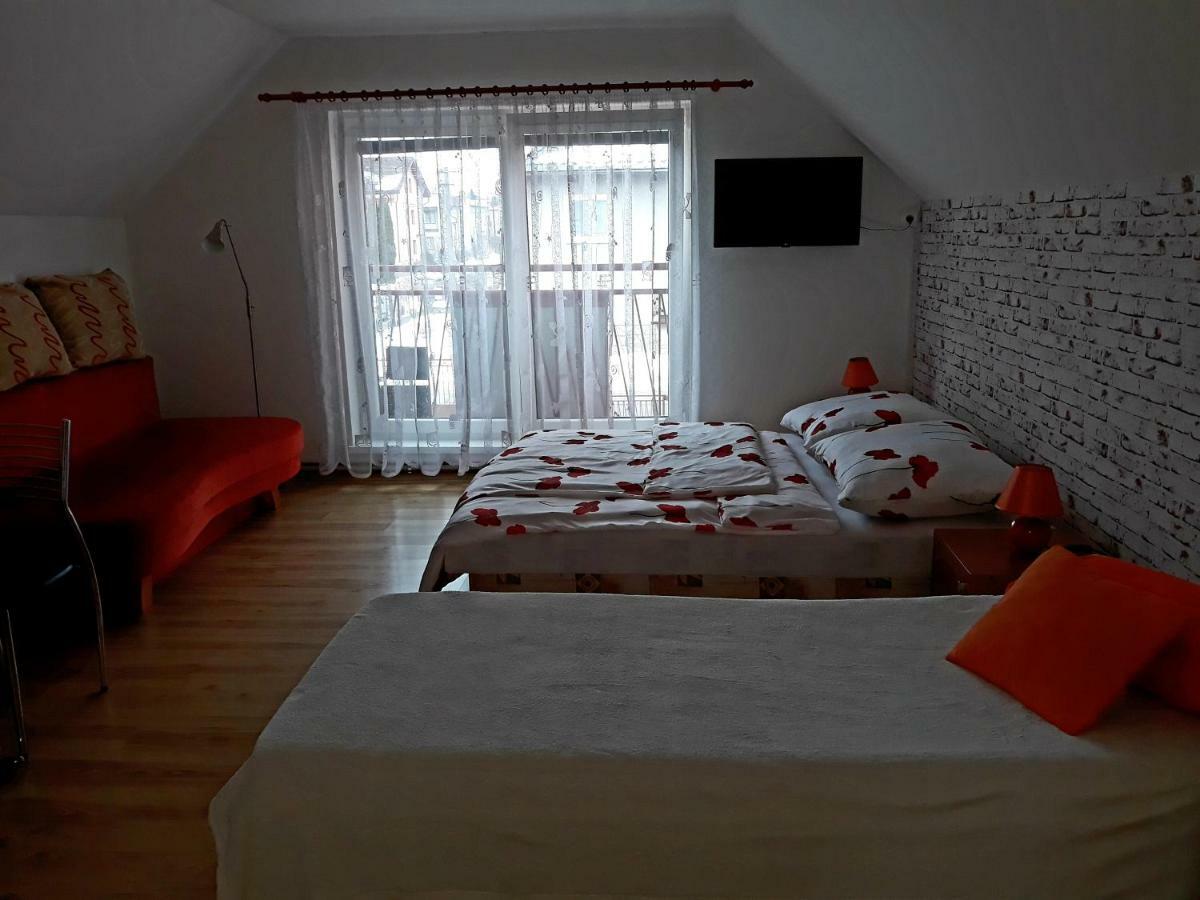 Liptovský Mikuláš Apartmany Boss מראה חיצוני תמונה
